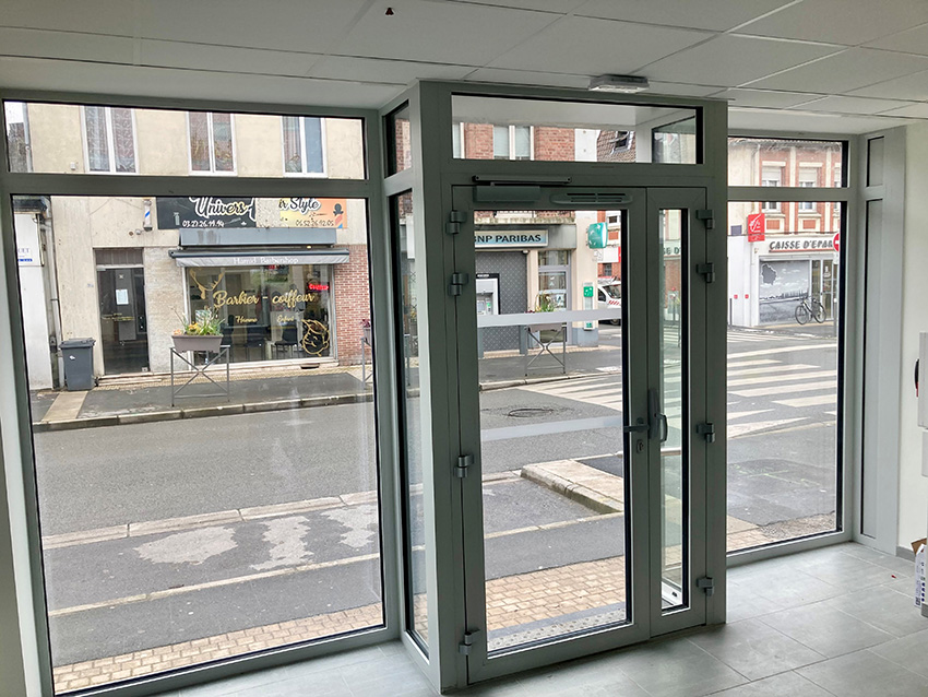 Vitrine avec SAS entrée Gamme WD72 fabrication maison