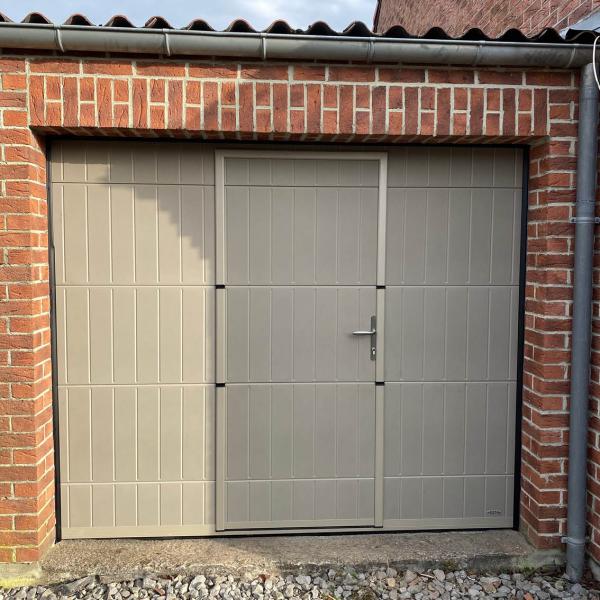 Porte de garage ISOPRIMA à Hasnon